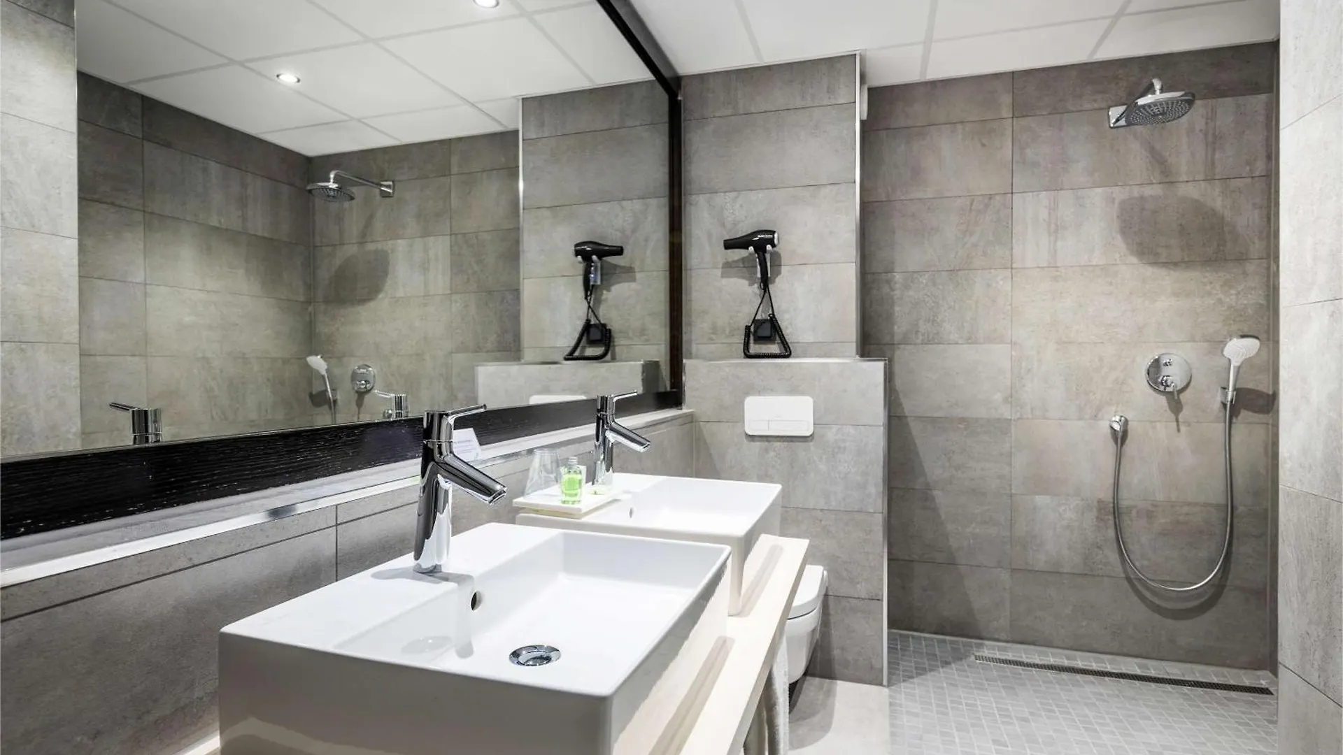 Hotel Nh Luxembourg Airport Niederanven