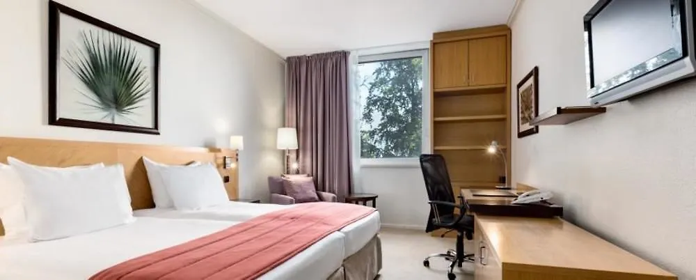 Nh Luxembourg Airport Hotel Niederanven 4*,  Luxemburg